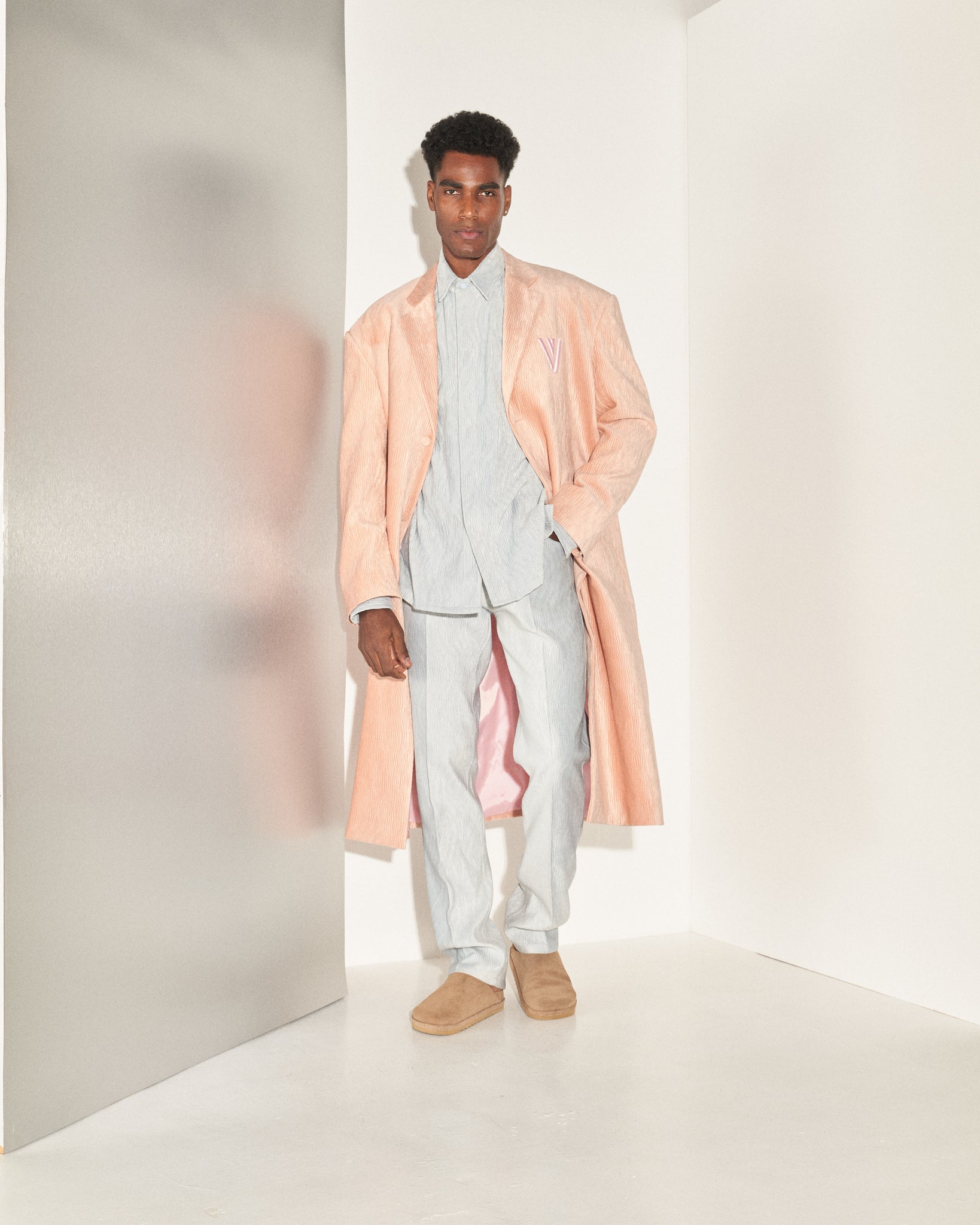 AW23-CLS-40