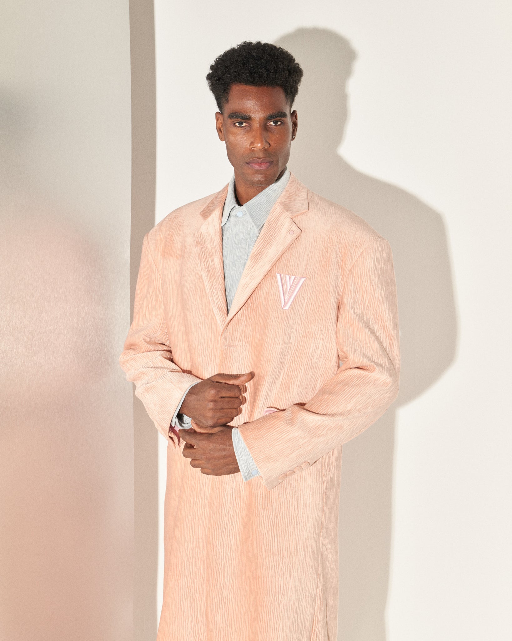 AW23-CLS-40