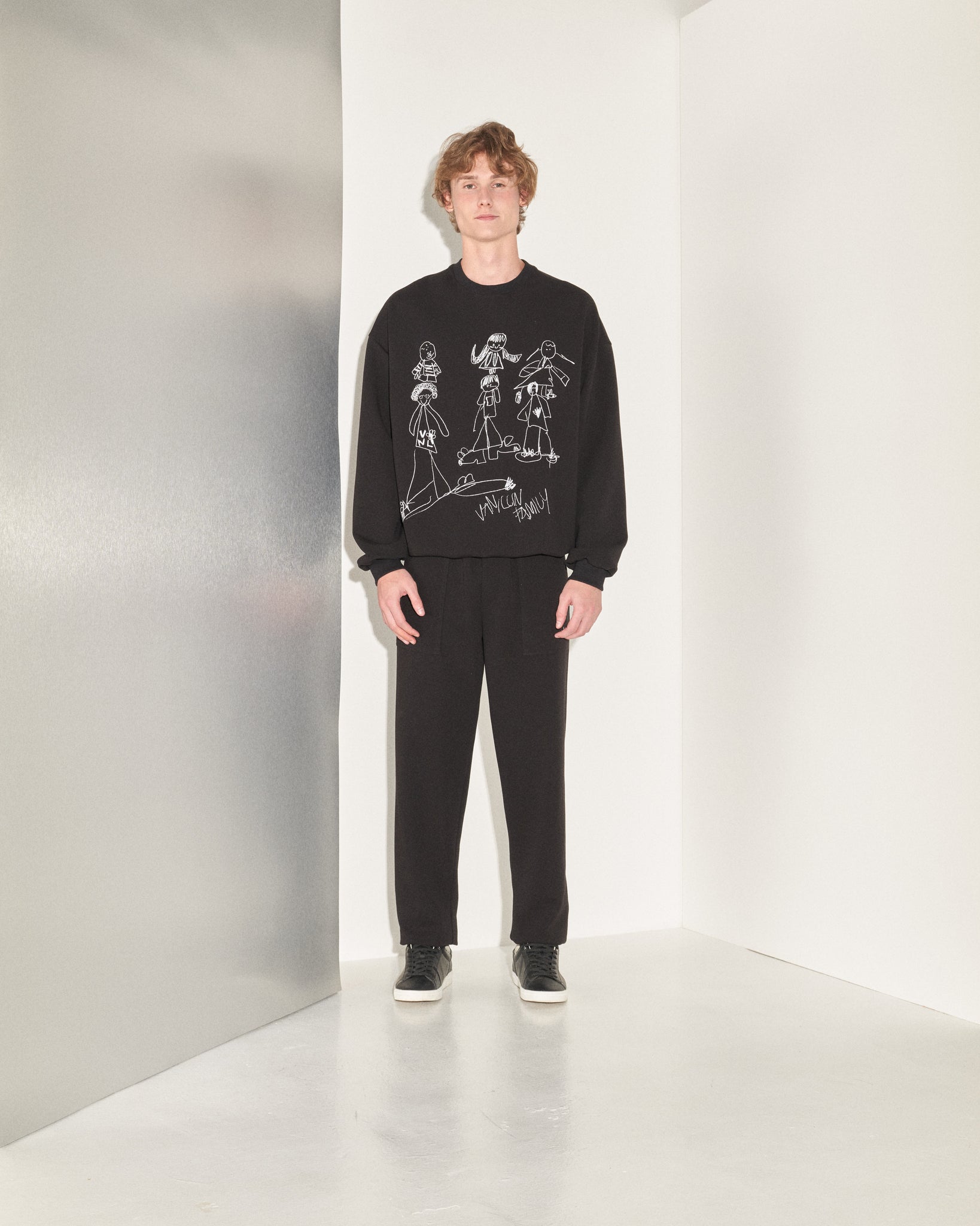 AW23-36
