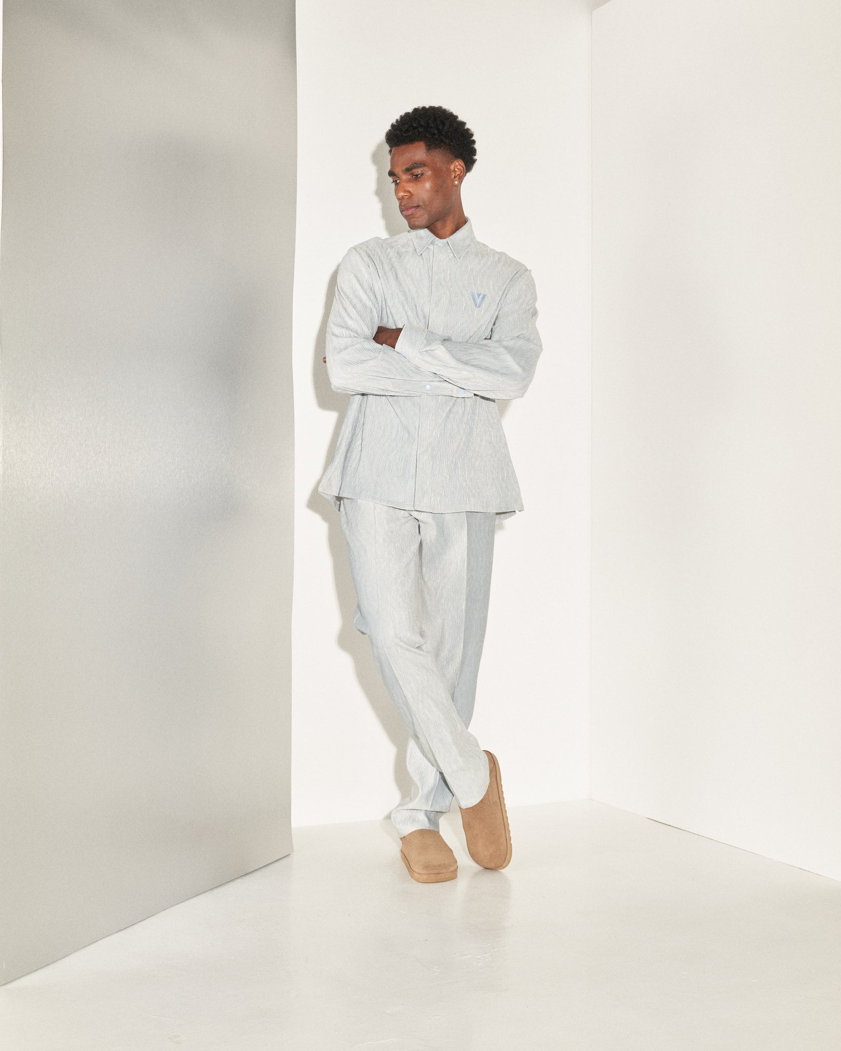 AW23-40/1