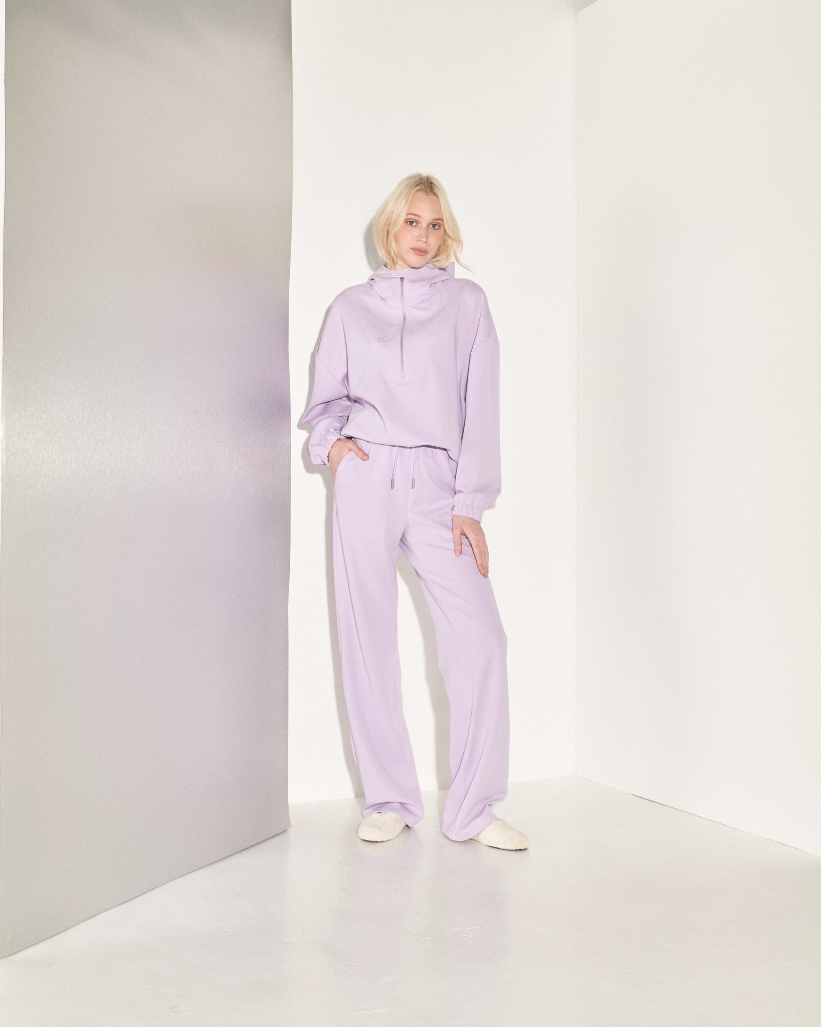 AW23-26/1