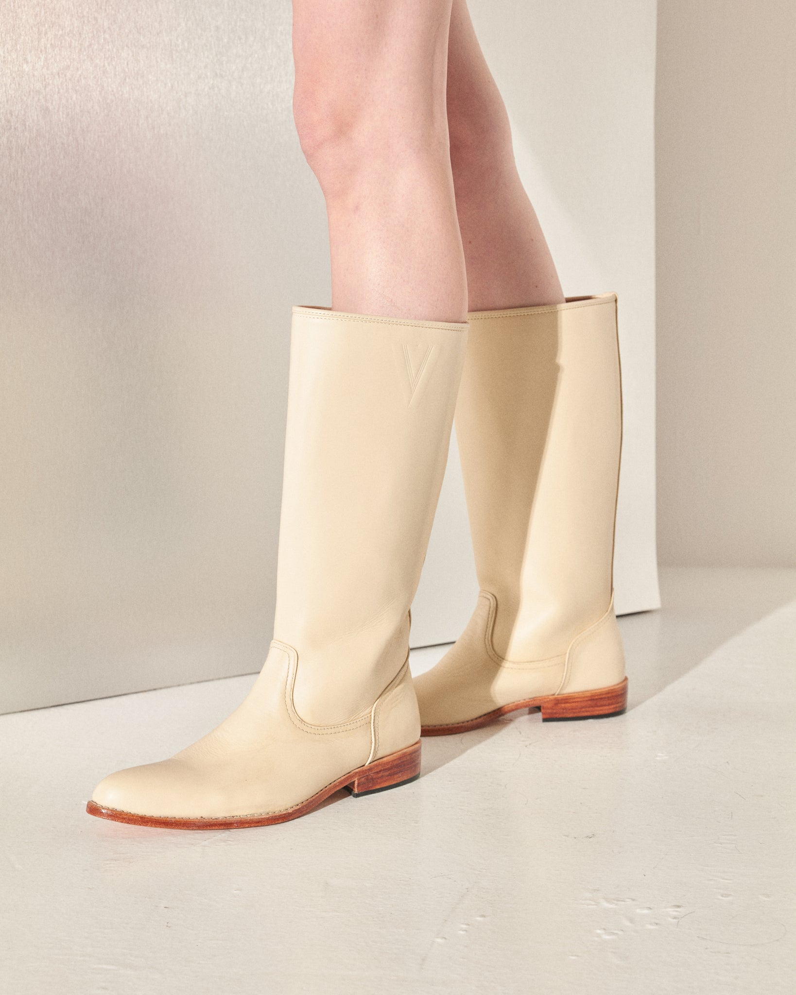AW23-BOOTBOOT SHOES (CREAM)