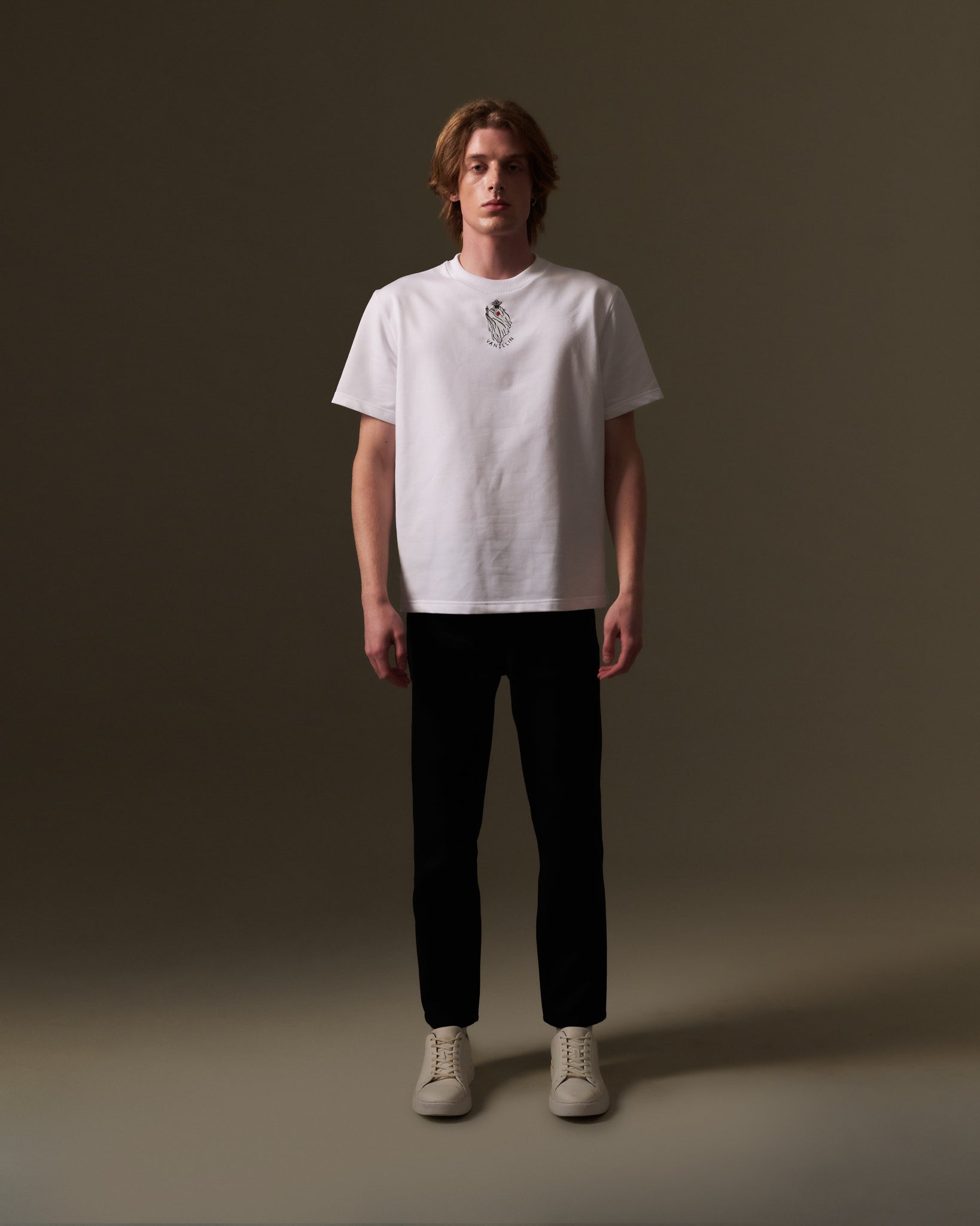 AW21-000-4 T-SHIRT