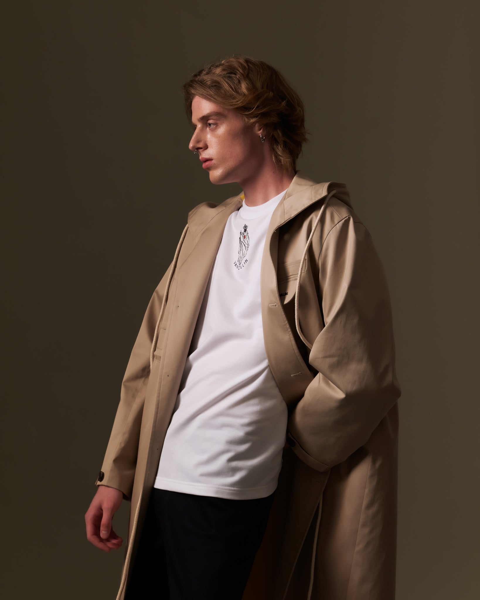 AW21-000-4 T-SHIRT