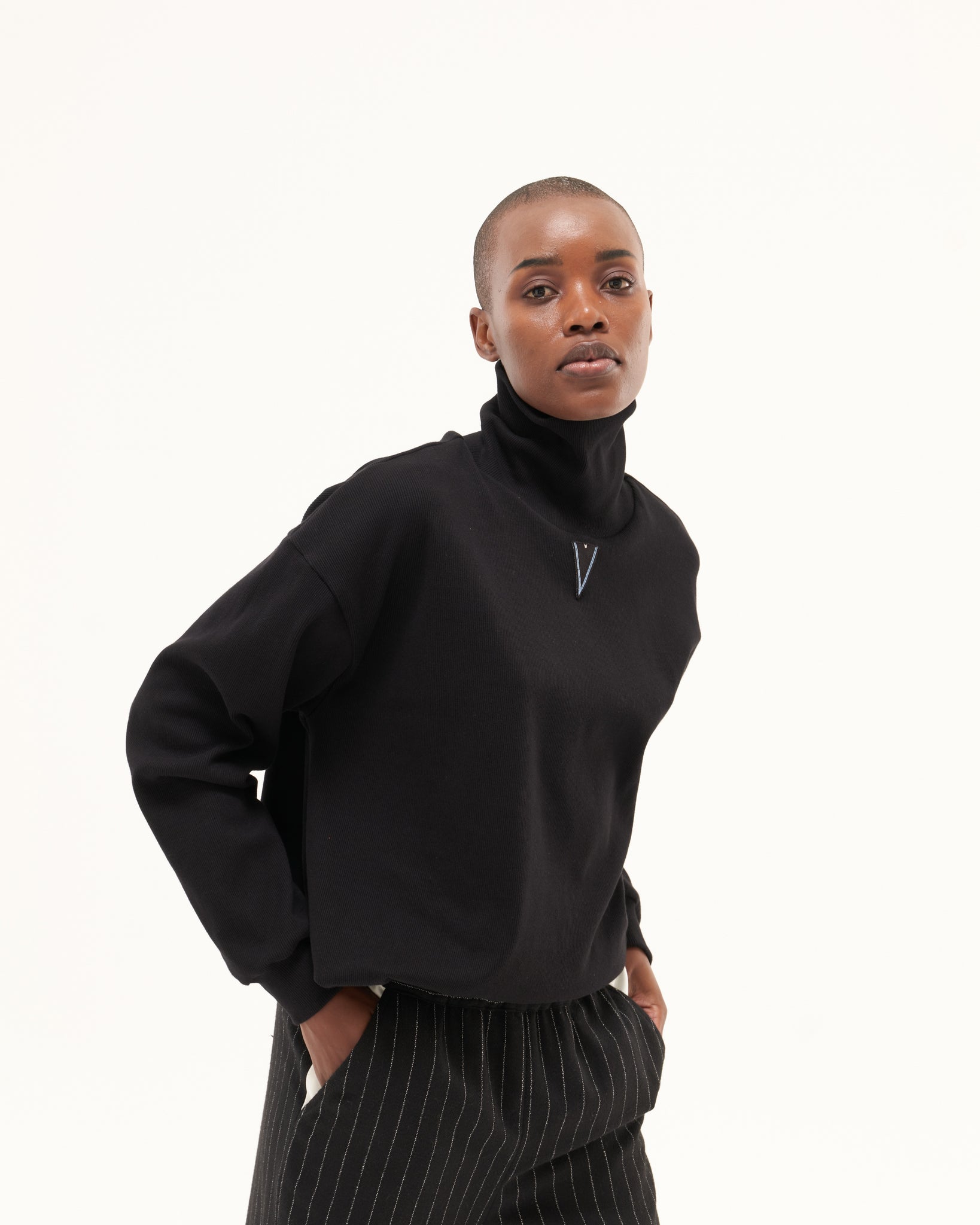 AW22-12