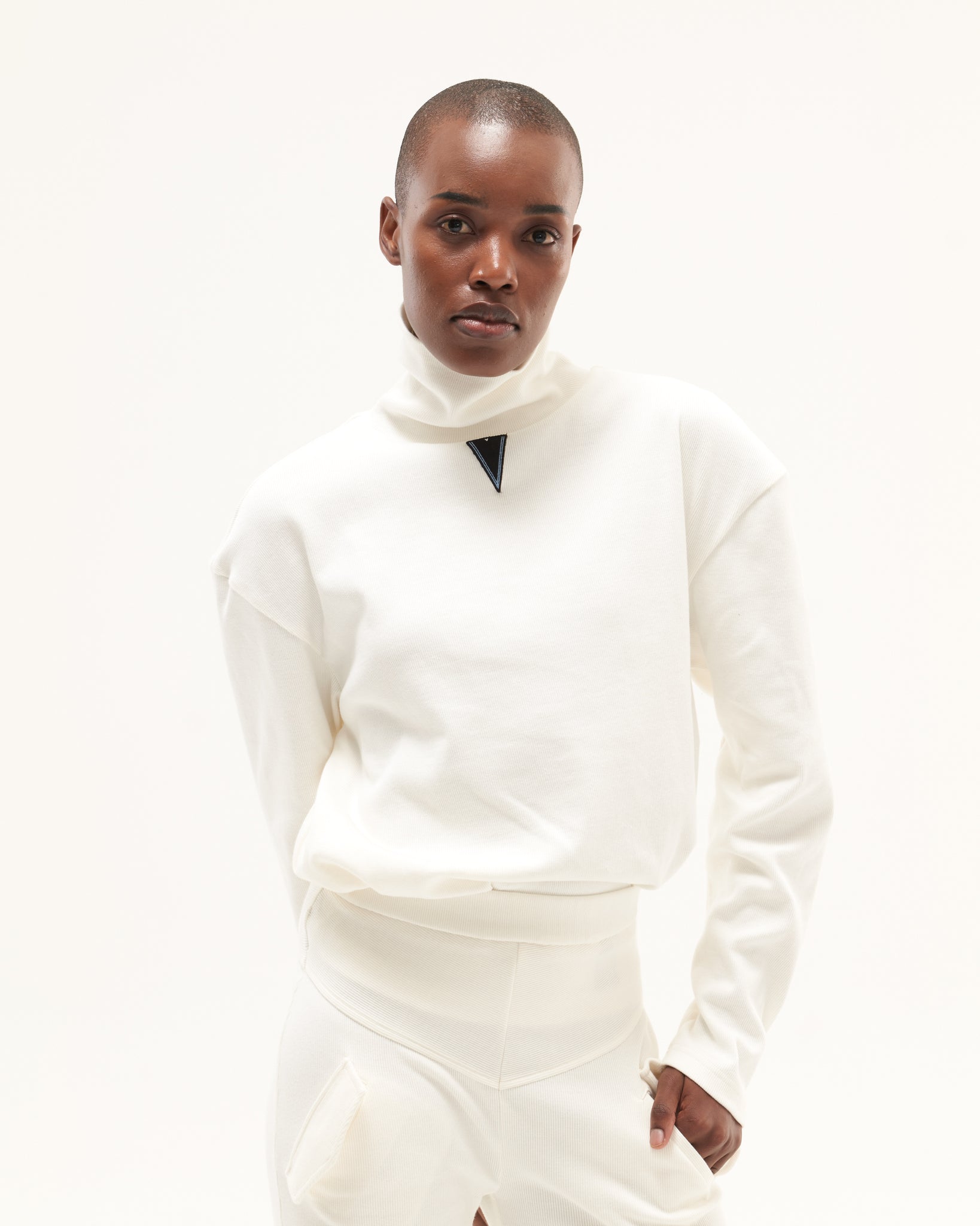 AW22-12