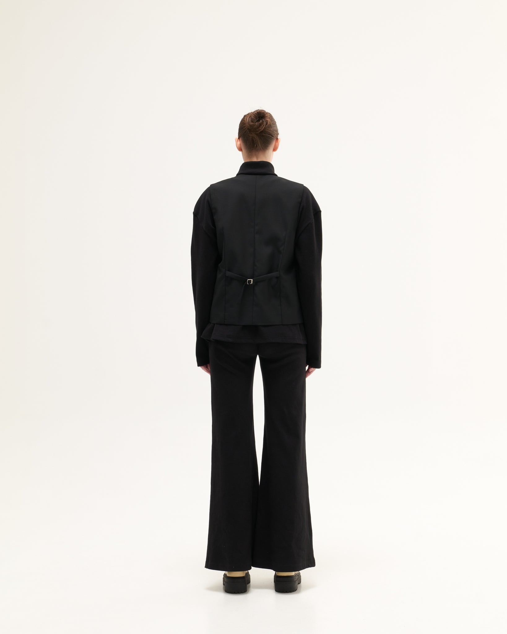 AW22-25/2