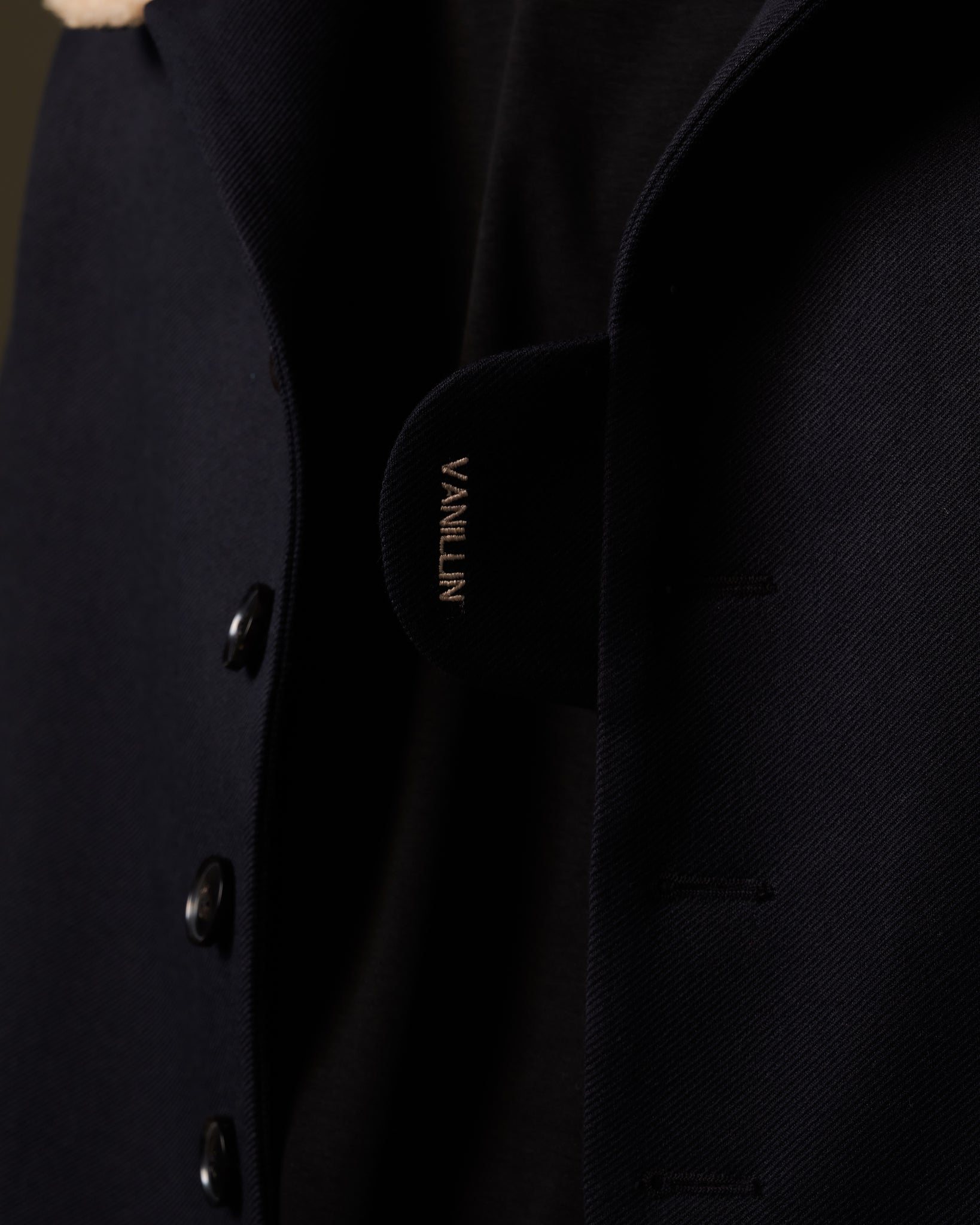 AW21-CLS-35 JACKET