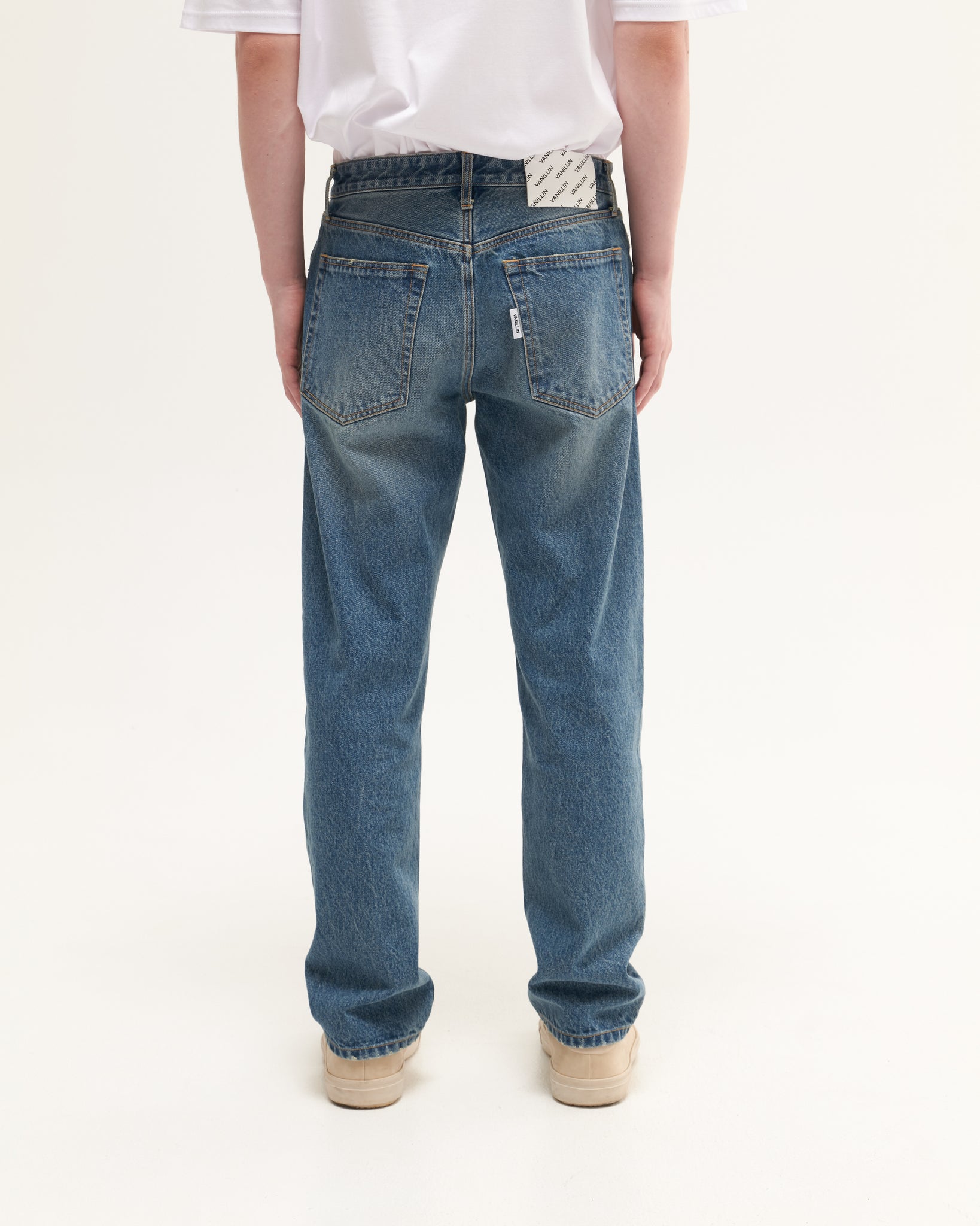 AW22-54/1